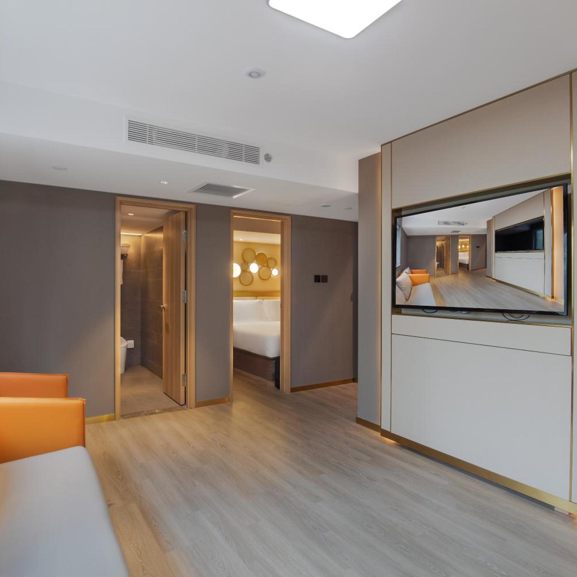 Orange Hotel (Beijing Yansha Liangma River) 37/50