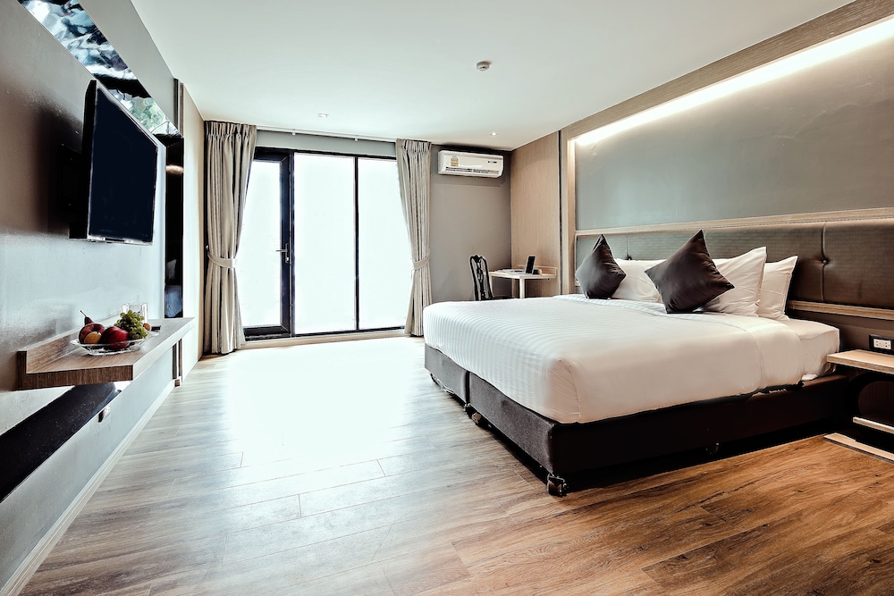 Three Sukhumvit Hotel Sha Plus Certified 30/70