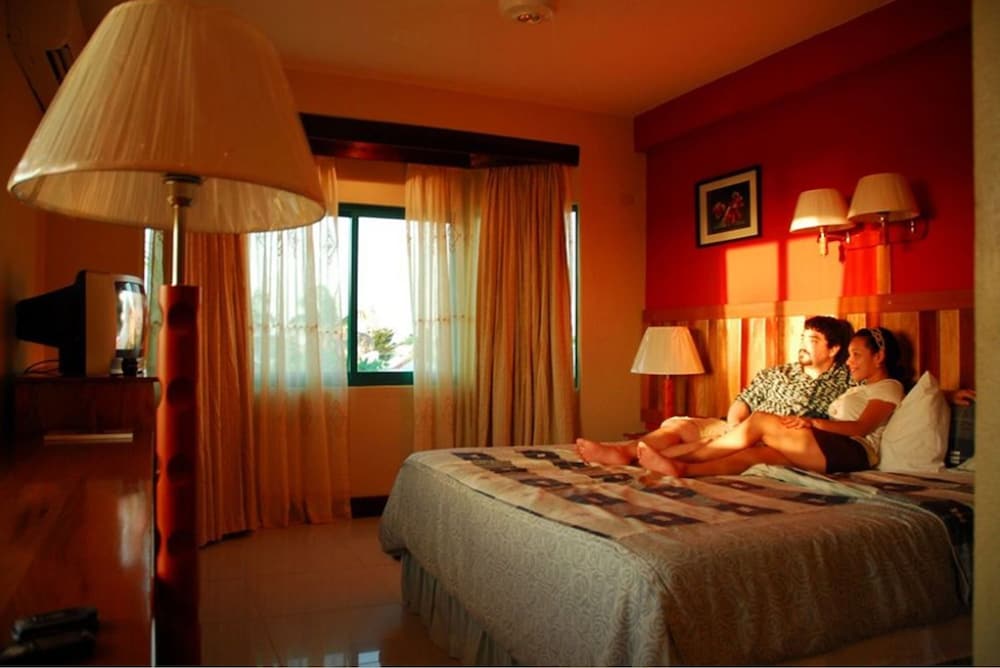 Caye Caulker Plaza Hotel 37/57