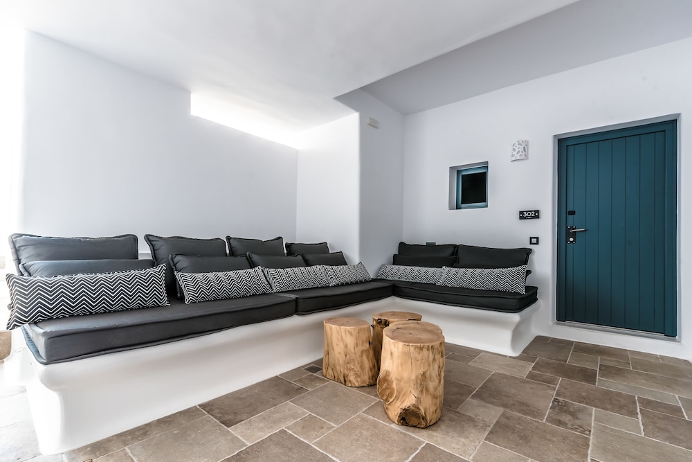 Portes Mykonos Suites And Villas 42/77