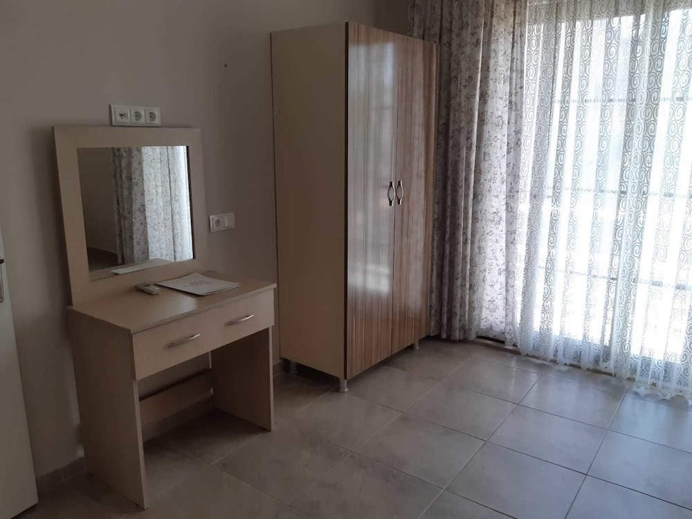 Portakal Hotel Selimiye 38/39