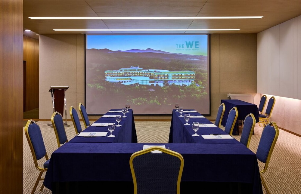 WE Hotel Jeju 61/69