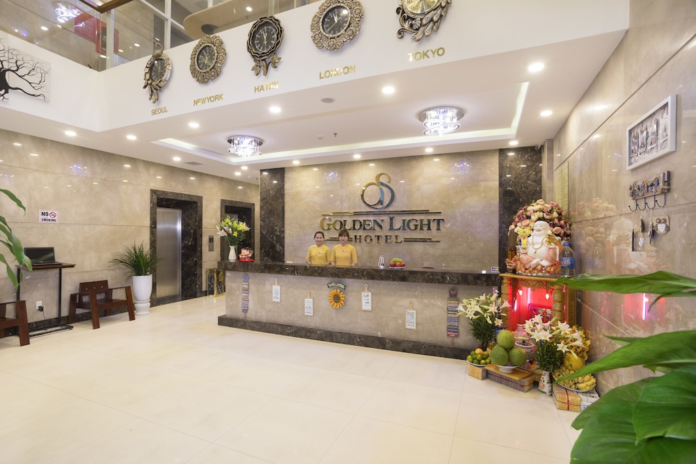 Golden Light Hotel 5/51