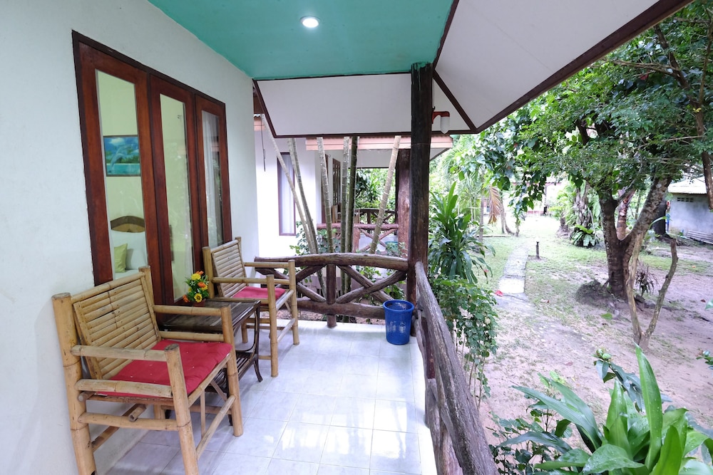 Aonang Friendly Bungalow 10/21