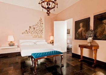 LUXURY, SUITE, KING BED