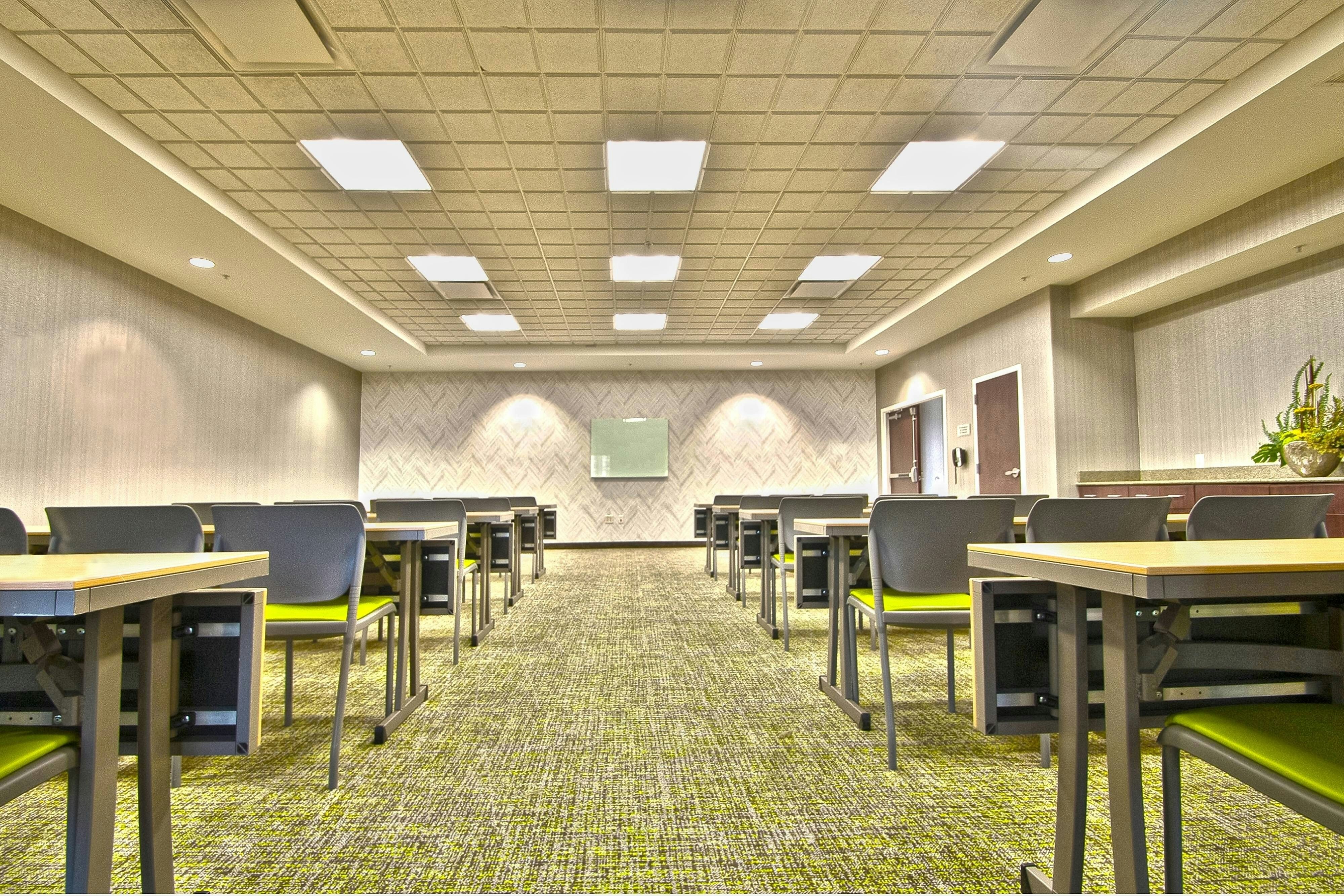 Springhill Suites by Marriott Louisville Airport 43/48
