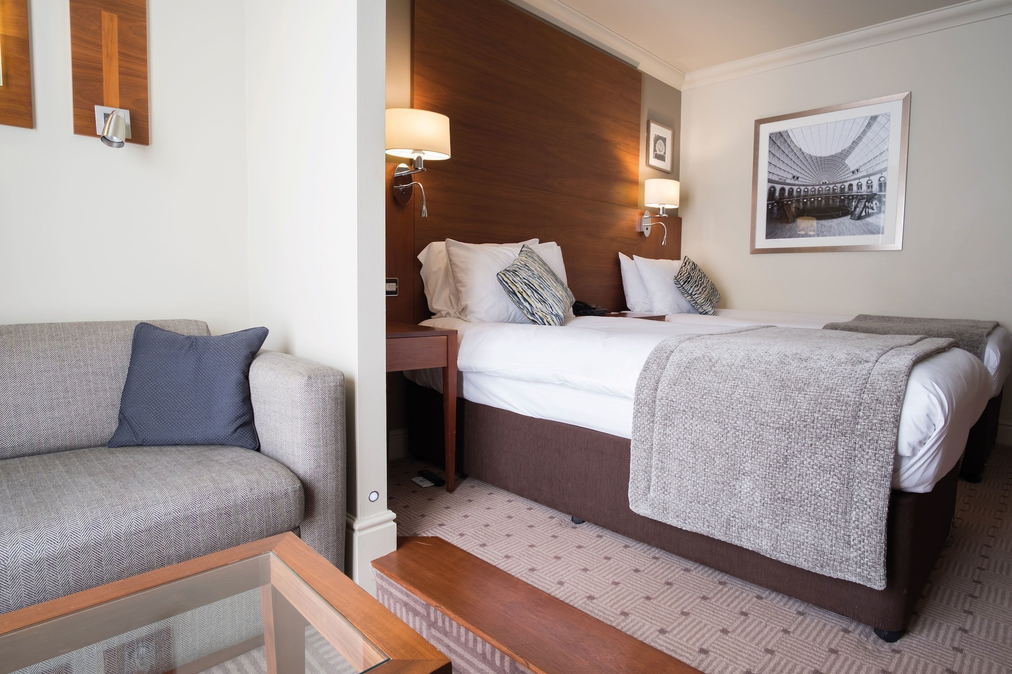 SIGNATURE, TWIN BEDS
