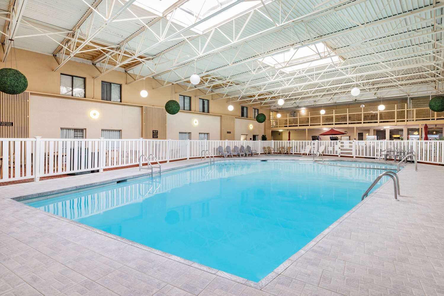 Ramada By Wyndham Grand Forks 14/40