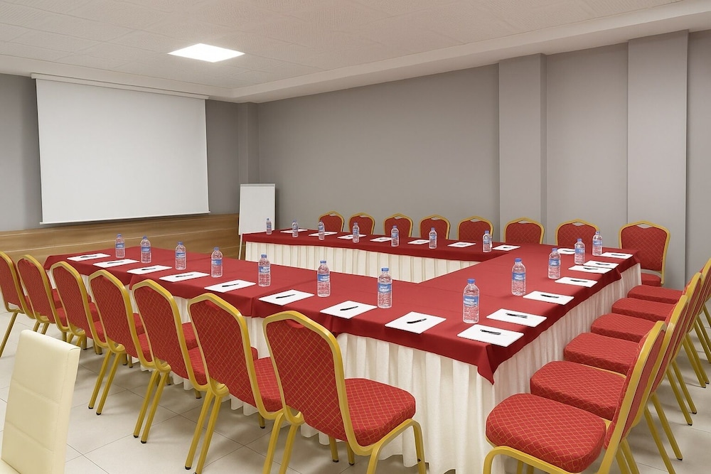 Grand Hotel Avcilar 39/50