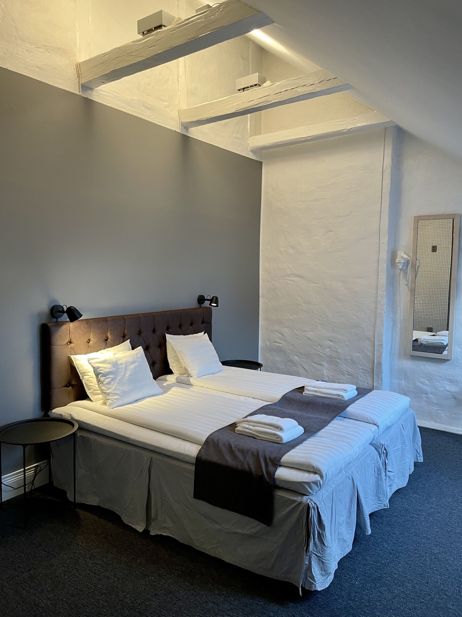 SUPERIOR, DOUBLE BED