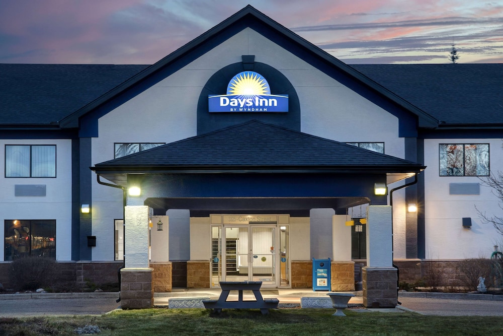 Days Inn by Wyndham Whitecourt 2/53