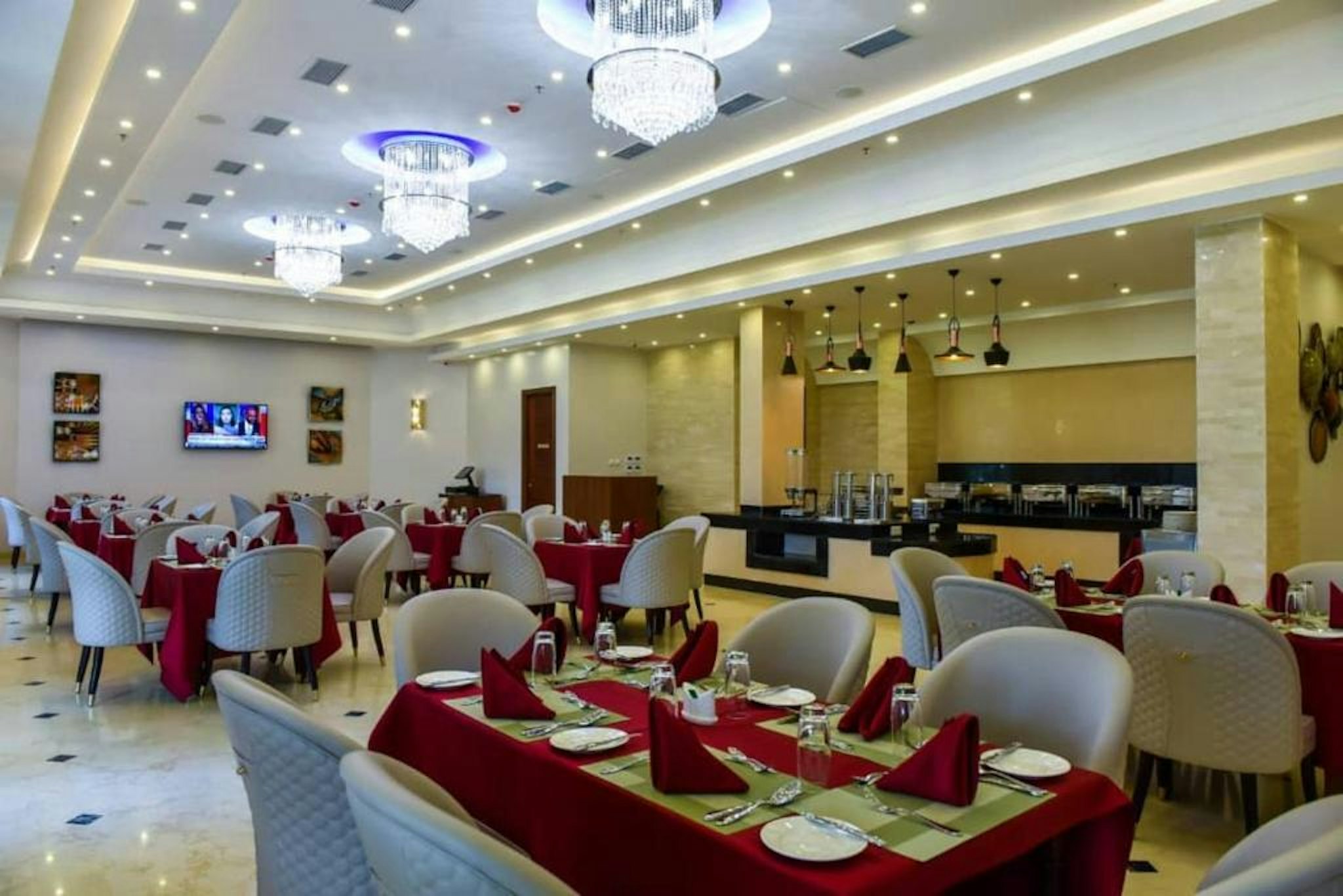 Admas Grand Hotel 30/33
