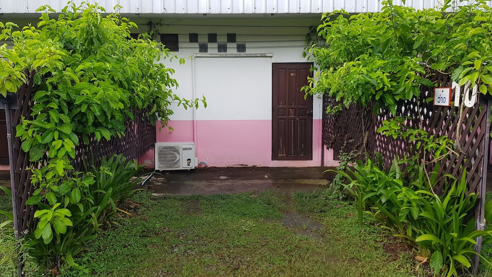 Rainbow Resort 31/39