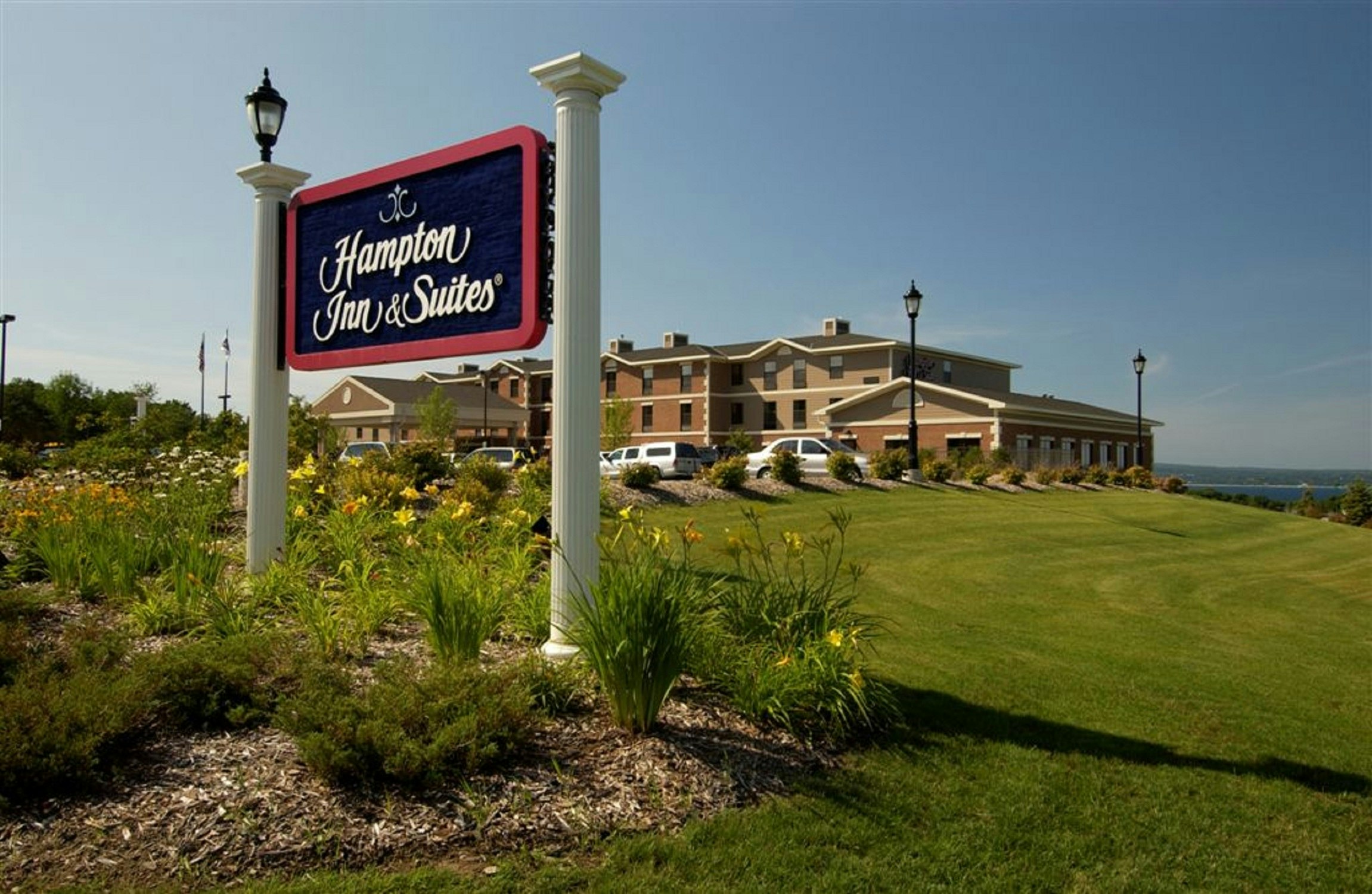 Hampton Inn & Suites by Hilton Petoskey 6/75