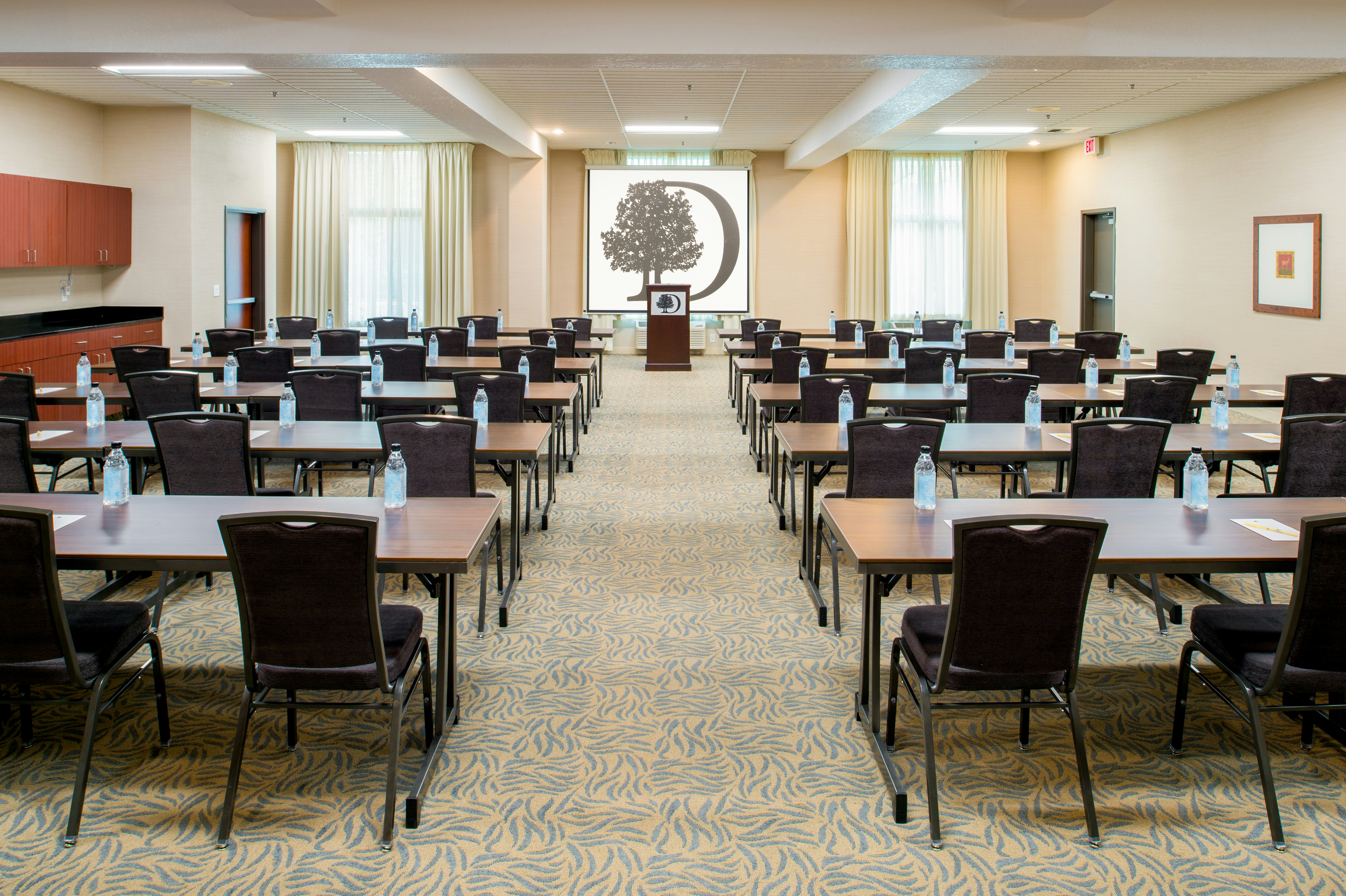DoubleTree by Hilton Olympia Downtown Capitol District 20/30