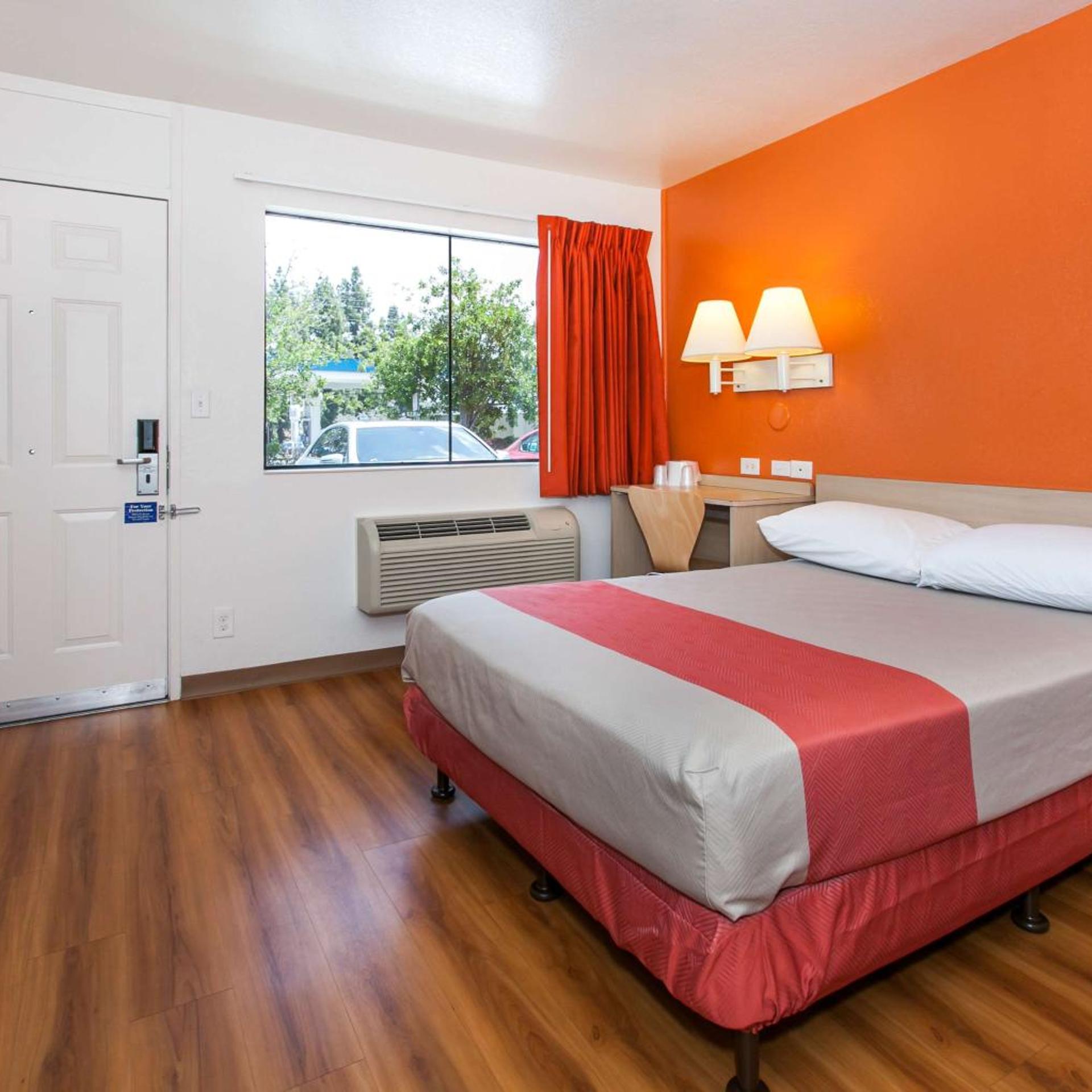Extended, Valley, Suite, Queen Bed