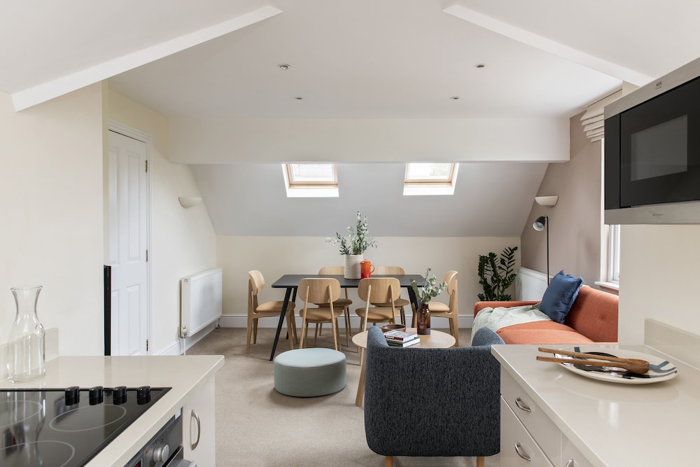 SACO Reading - Castle Crescent 46/64