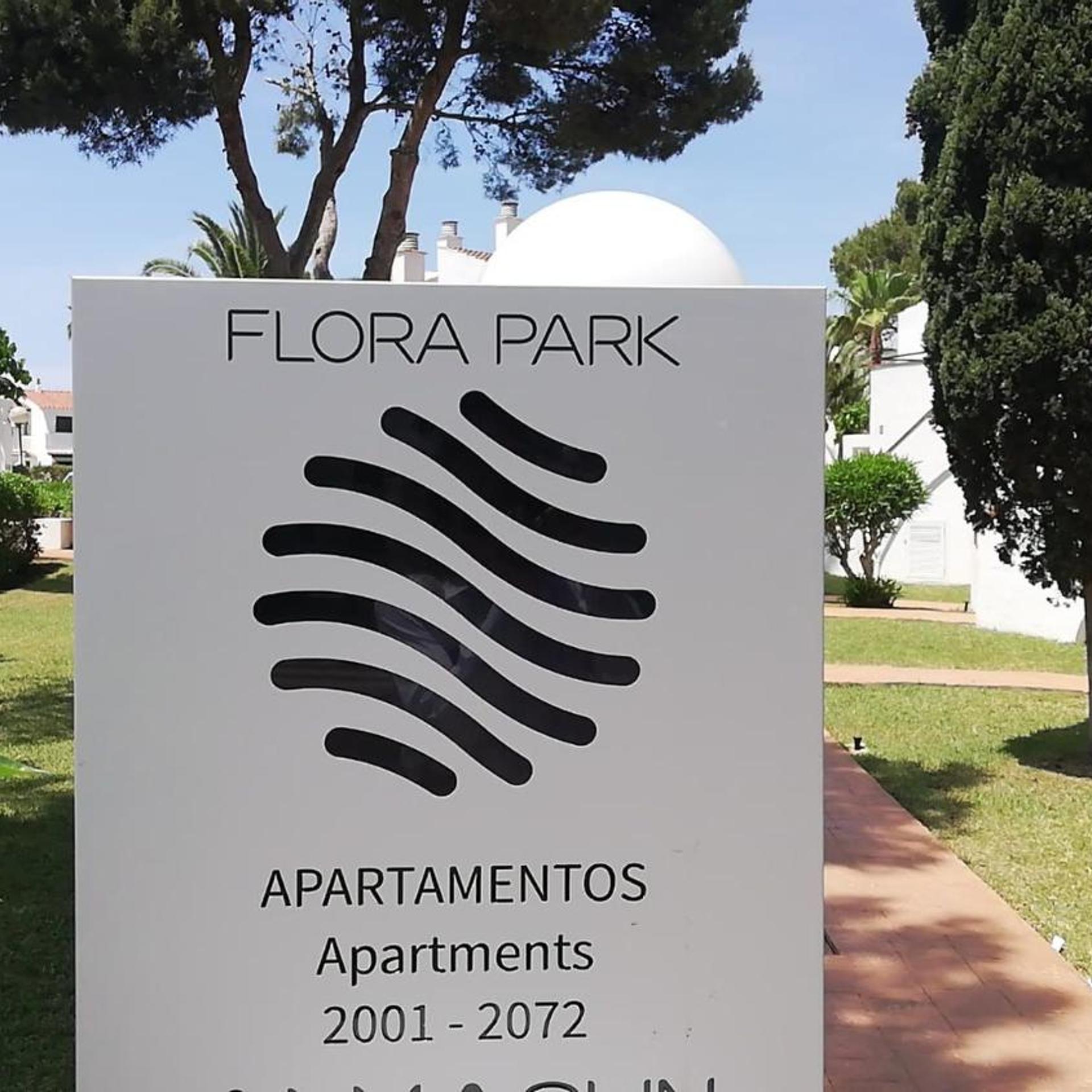 Aparthotel Flora Park 1/37