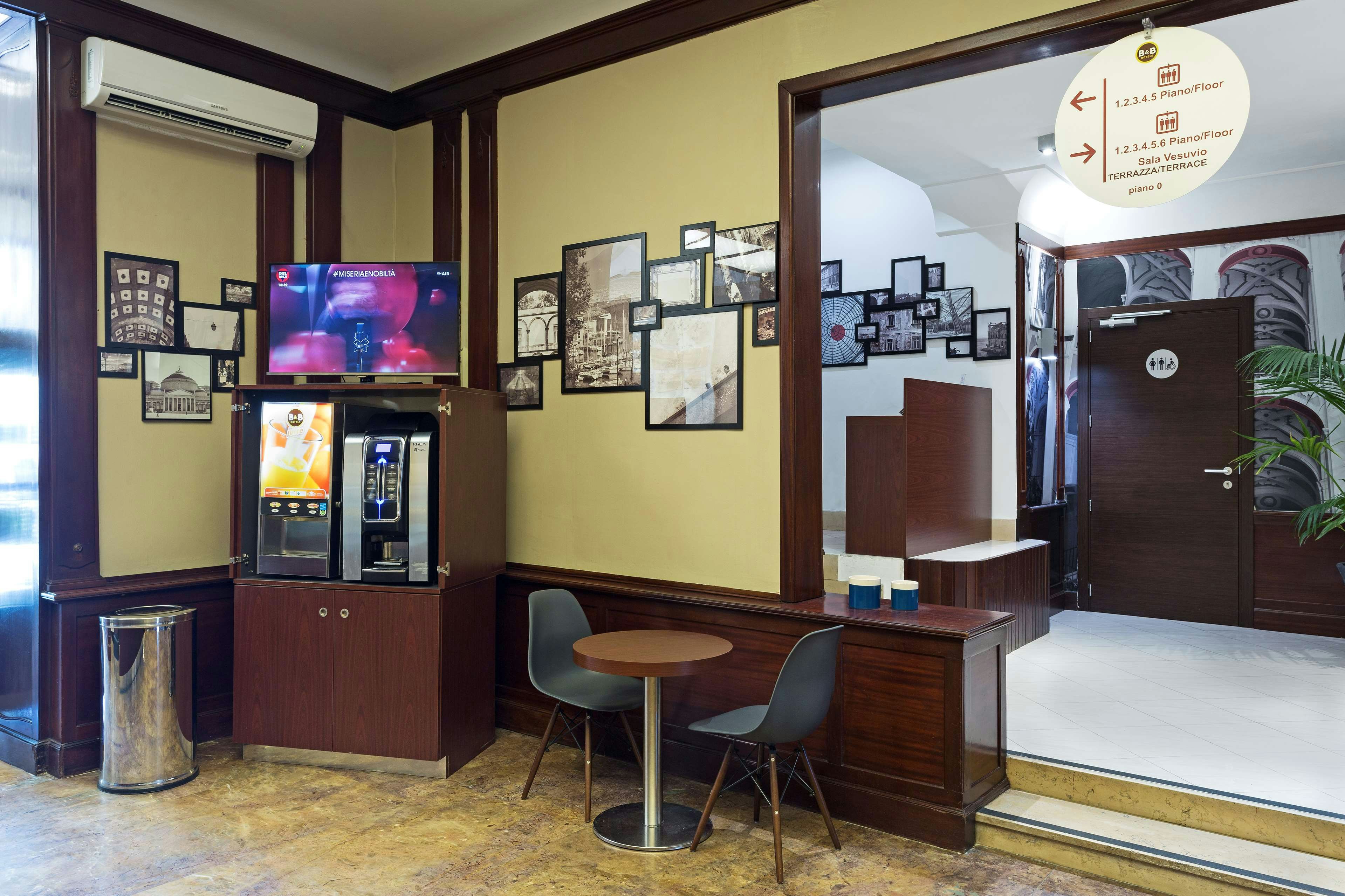 B&B Hotel Napoli 43/60