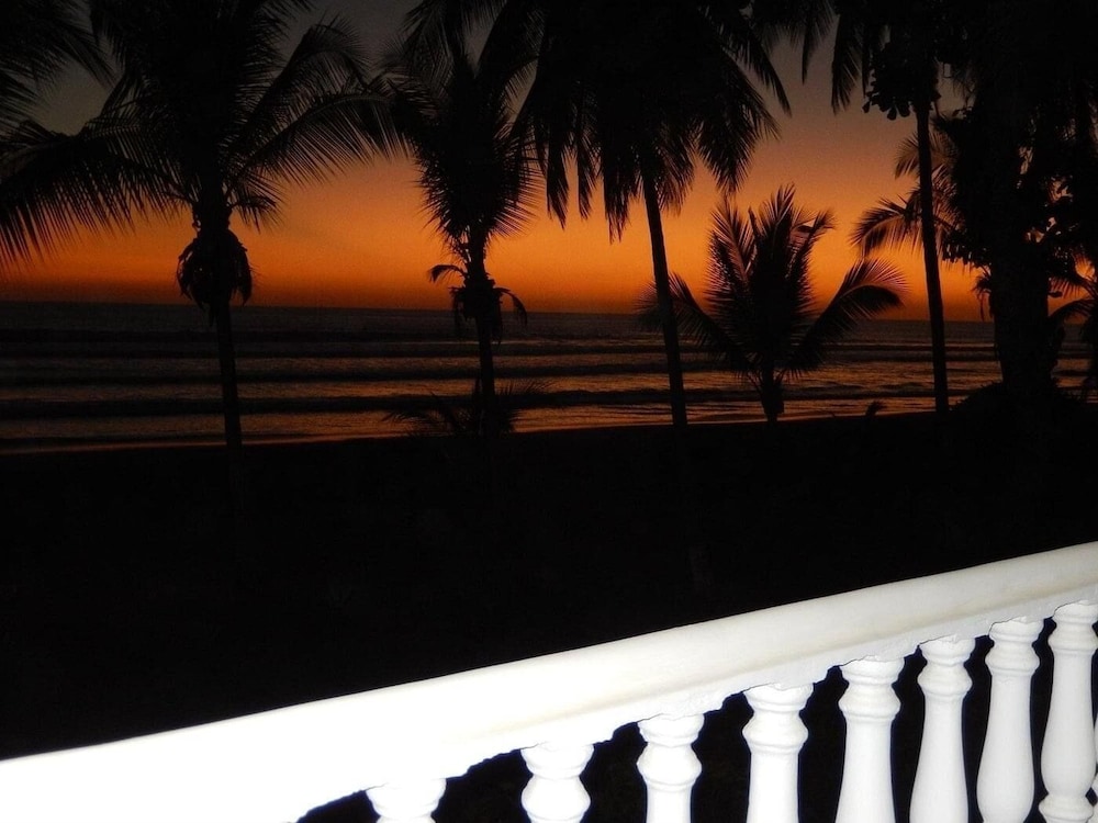 Hotel Delfin Playa Bejuco 41/50
