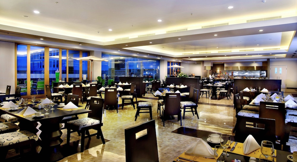 Aston Bogor Hotel & Resort 68/90