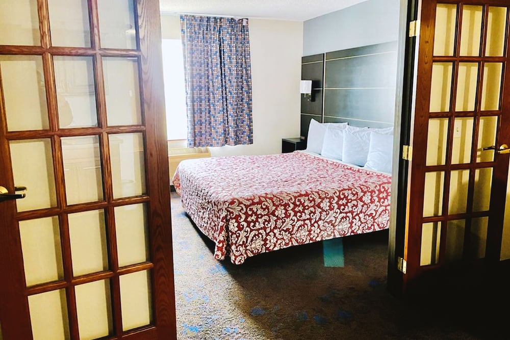 Coratel Inn & Suites By Jasper Northfield 13/40