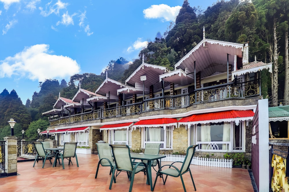 Summit Grace Resort And Spa 2/48