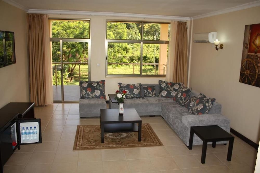Nashera Hotel 18/42