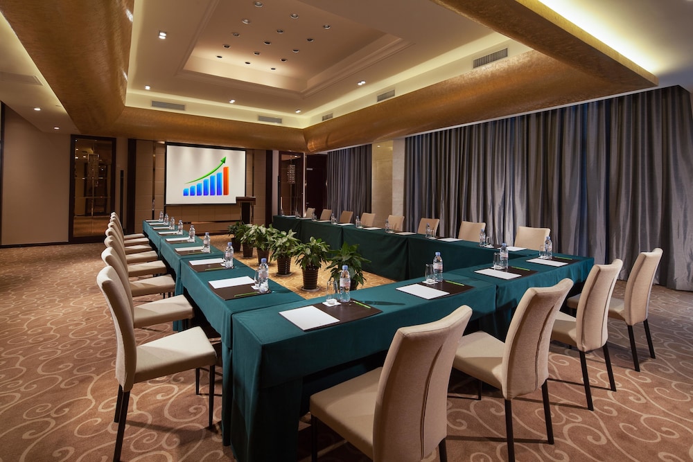 Regal Airport Hotel Xian 30/35