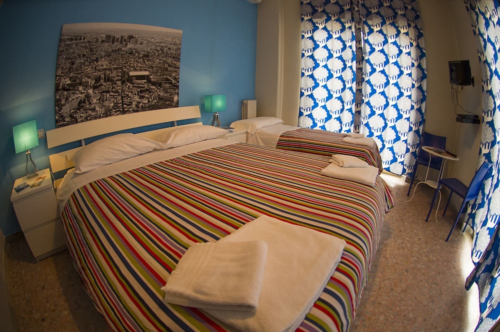 Hostel Of The Sun 17/66