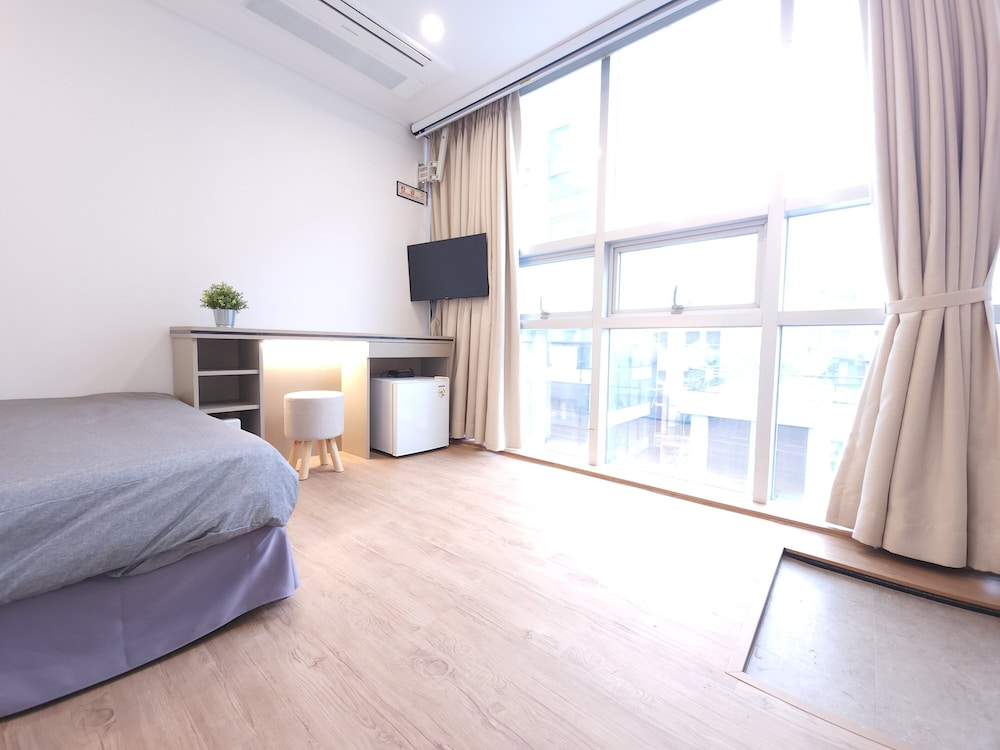 OYO Hostel Myeongdong 2 38/75