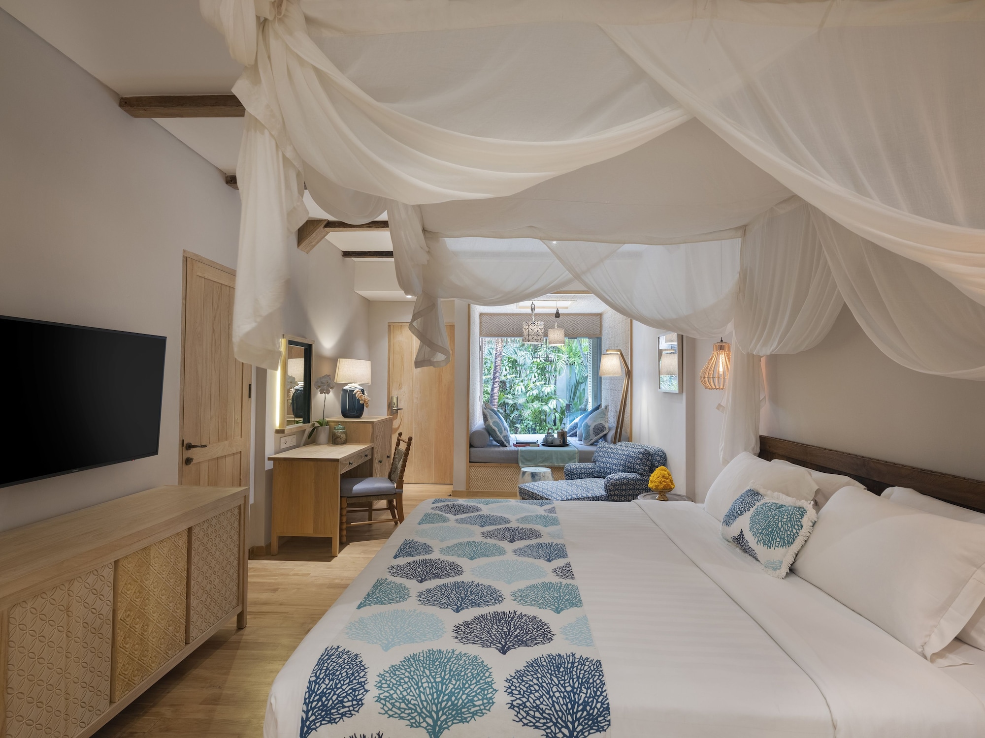 Mandira Club Suite King
