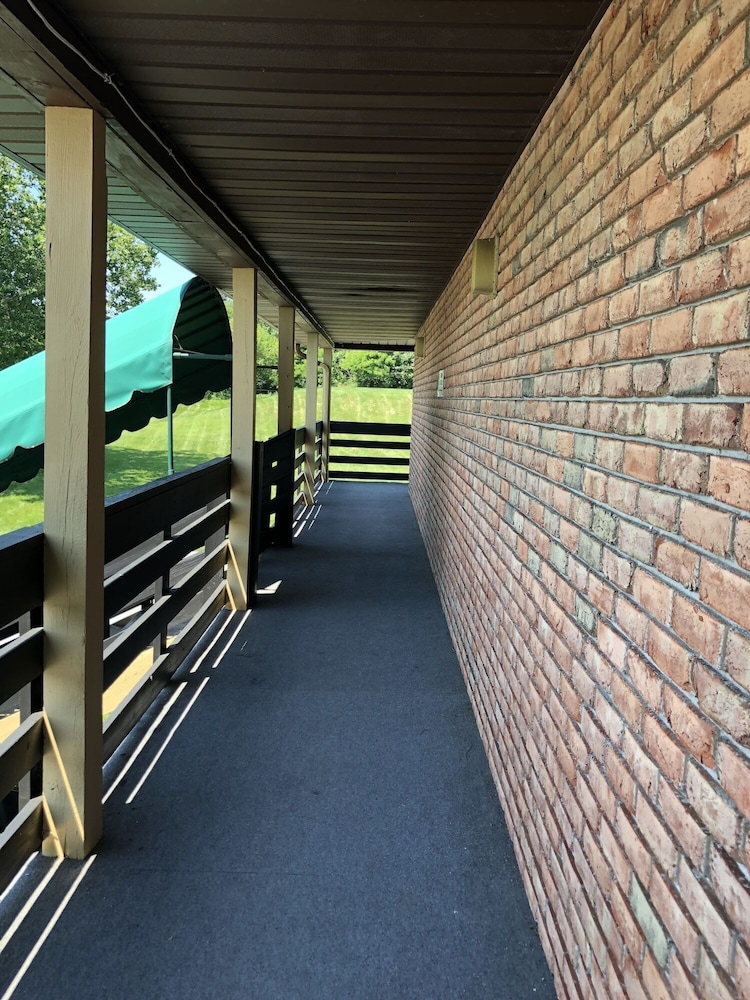 Motel6 Shartlesville, PA 23/45
