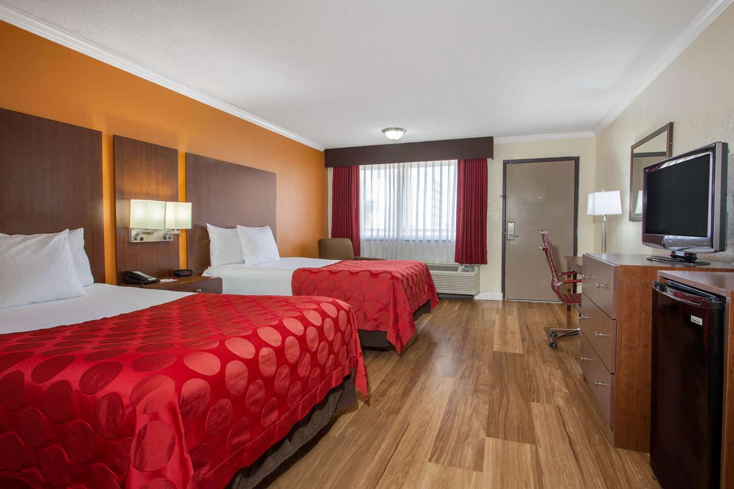Ramada By Wyndham Tampa Airport Westshore 7/29