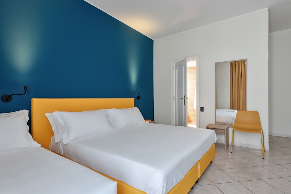 Hotel Riva 8/27