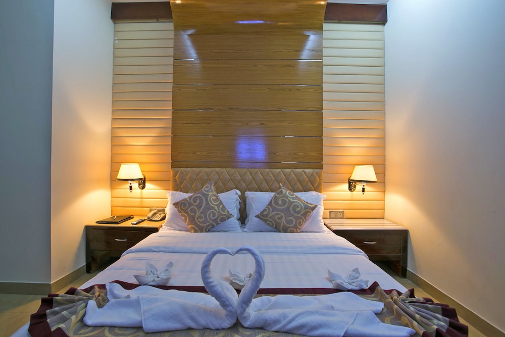 Fars Hotel and Resorts 7/41