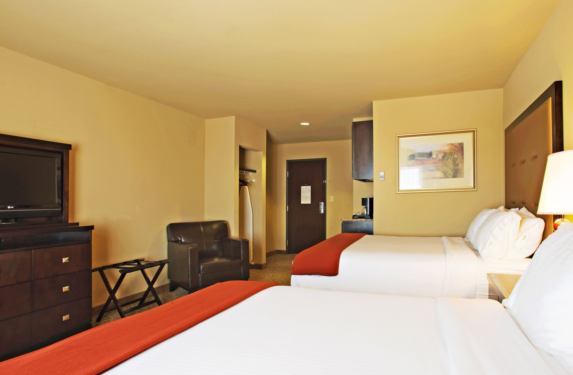 Standard, 2 Queen Beds, Accessible