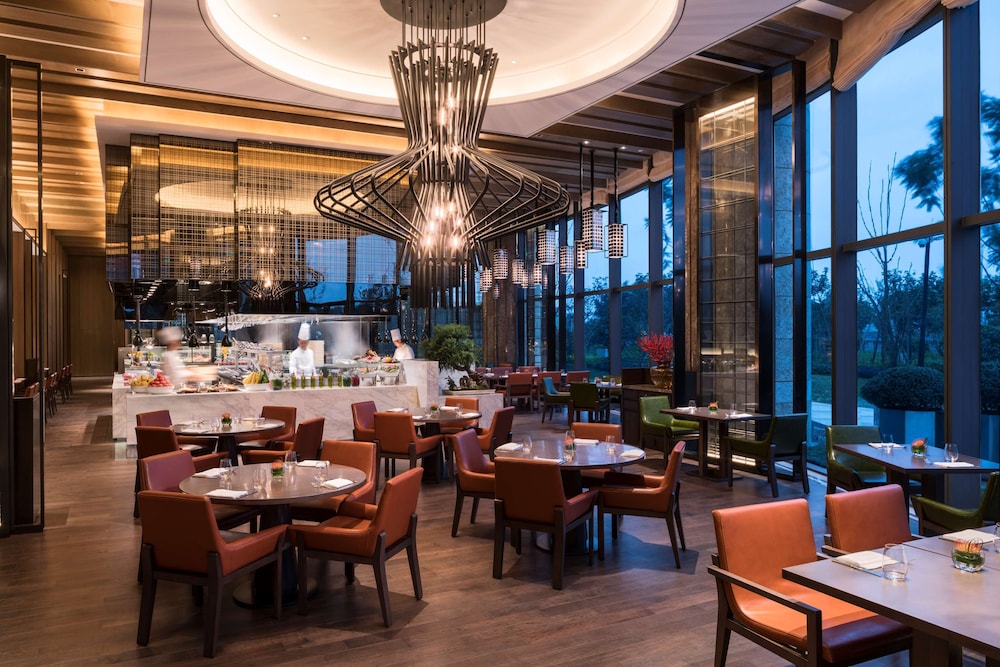 Hyatt Regency Fuzhou Cangshan 48/73