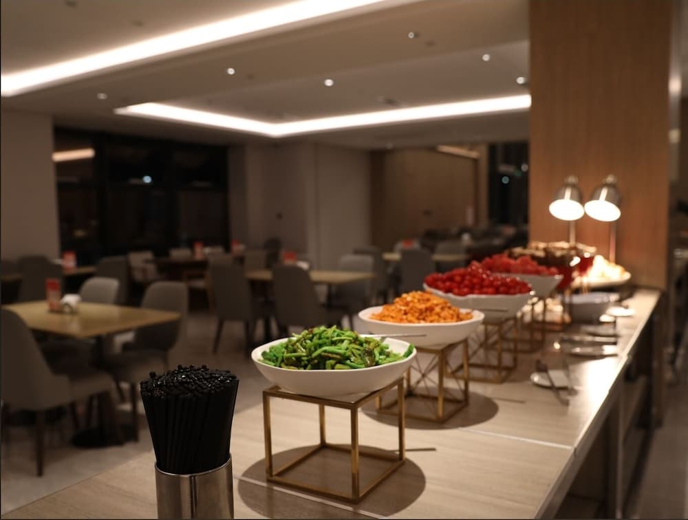 Tianfu International Hotel Complex 25/30