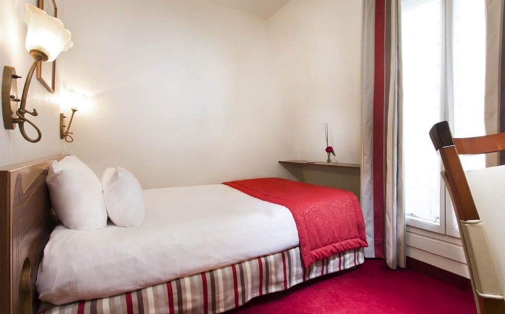 ROOM, SINGLE