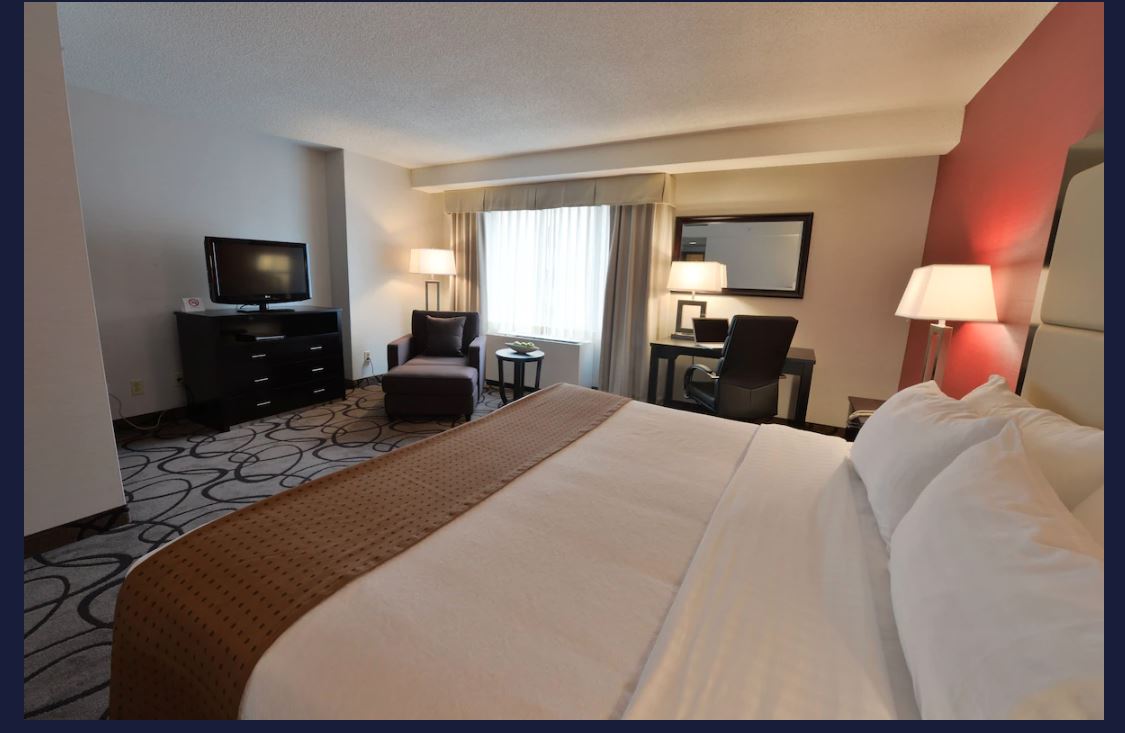 غرفة بسرير كوين، Holiday Inn Montreal Centre-Ville Downtown 2/2