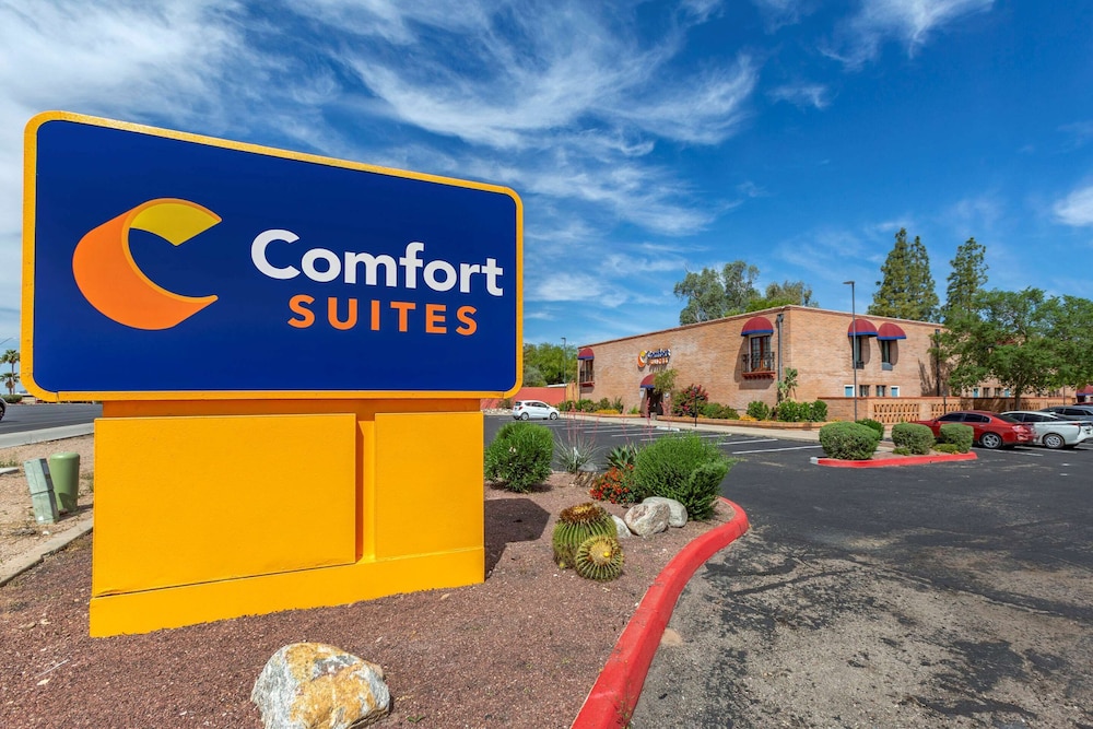 Comfort Suites Tucson near Sabino Canyon 11/47