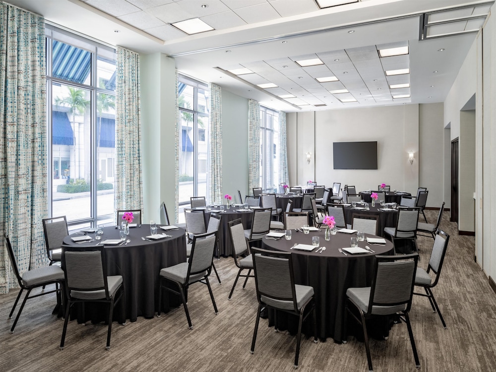 Hyatt Place West Palm Beach/Downtown 63/70