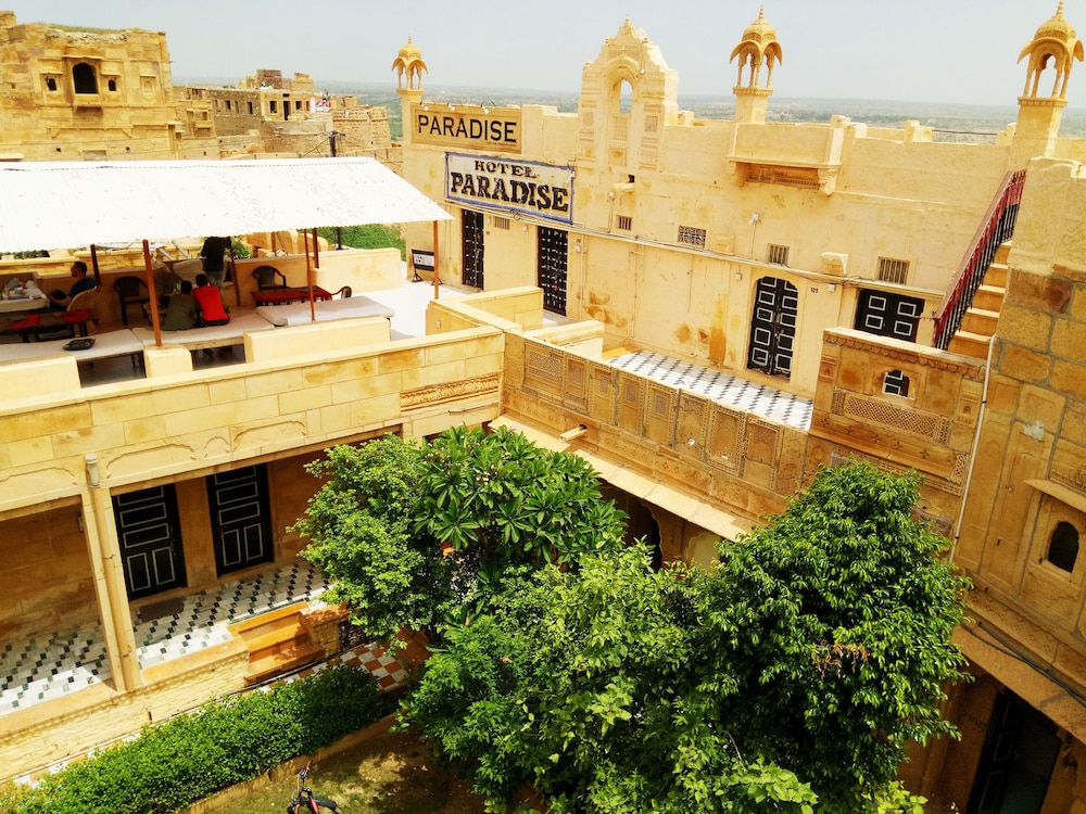 Vista Rooms at Old Royal Palace photo2