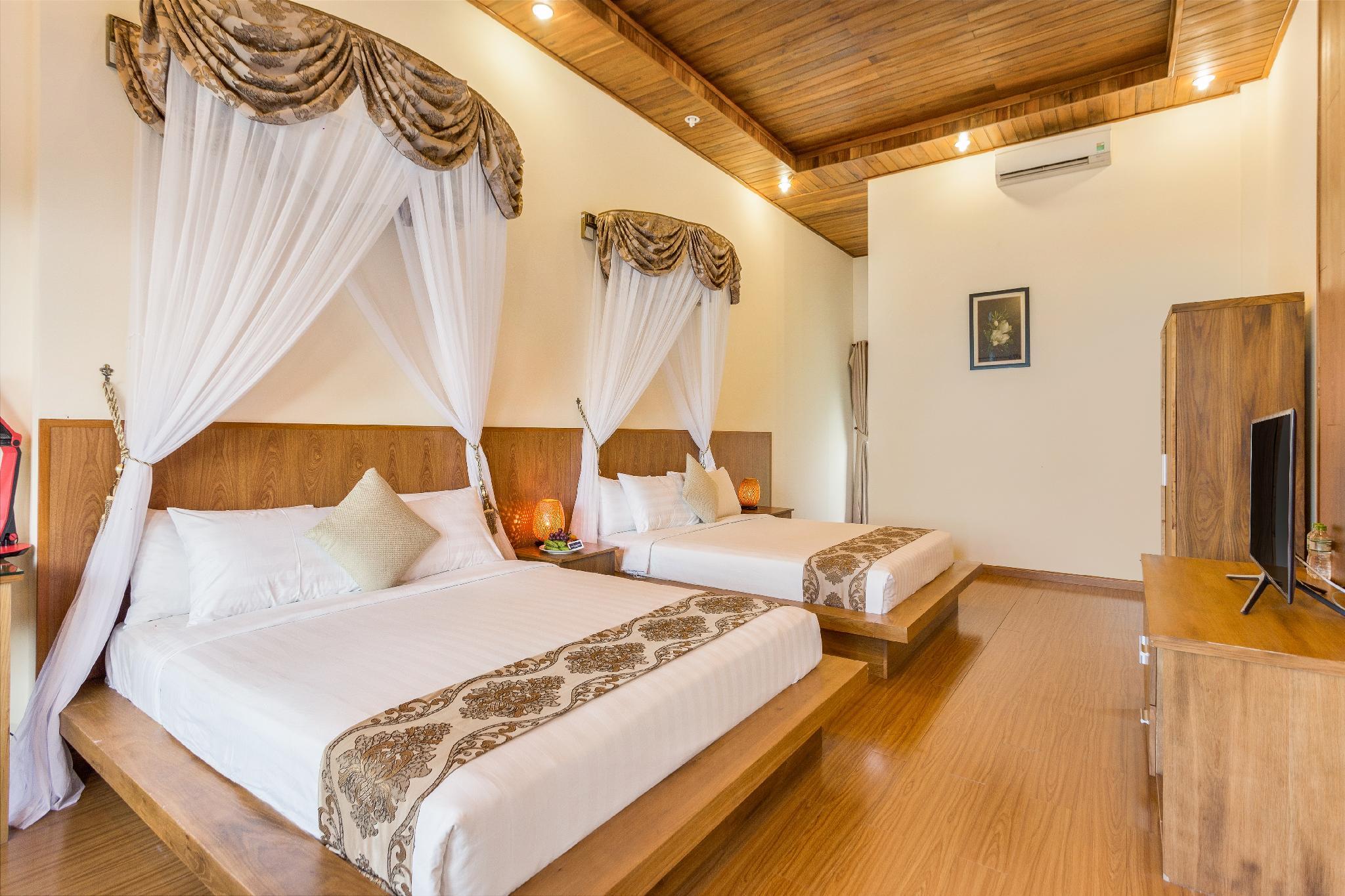 Room, Quadruple, 2 Queen Beds, Beach Front