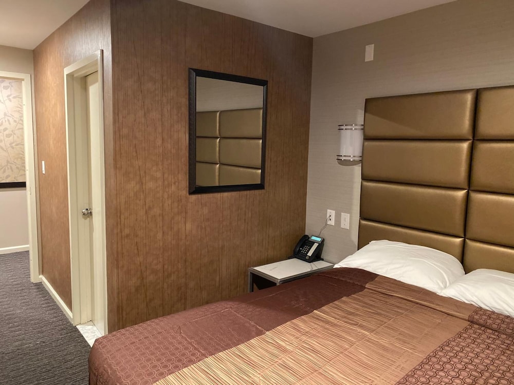 Hotel Key LaGuardia Airport 29/46
