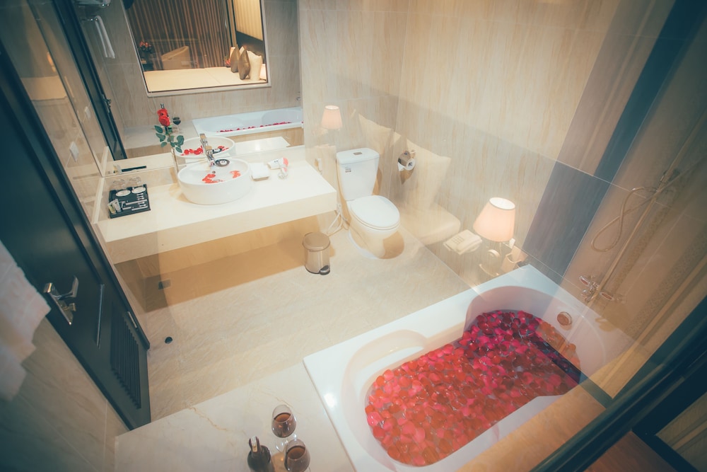 TOP HOTEL 60/60