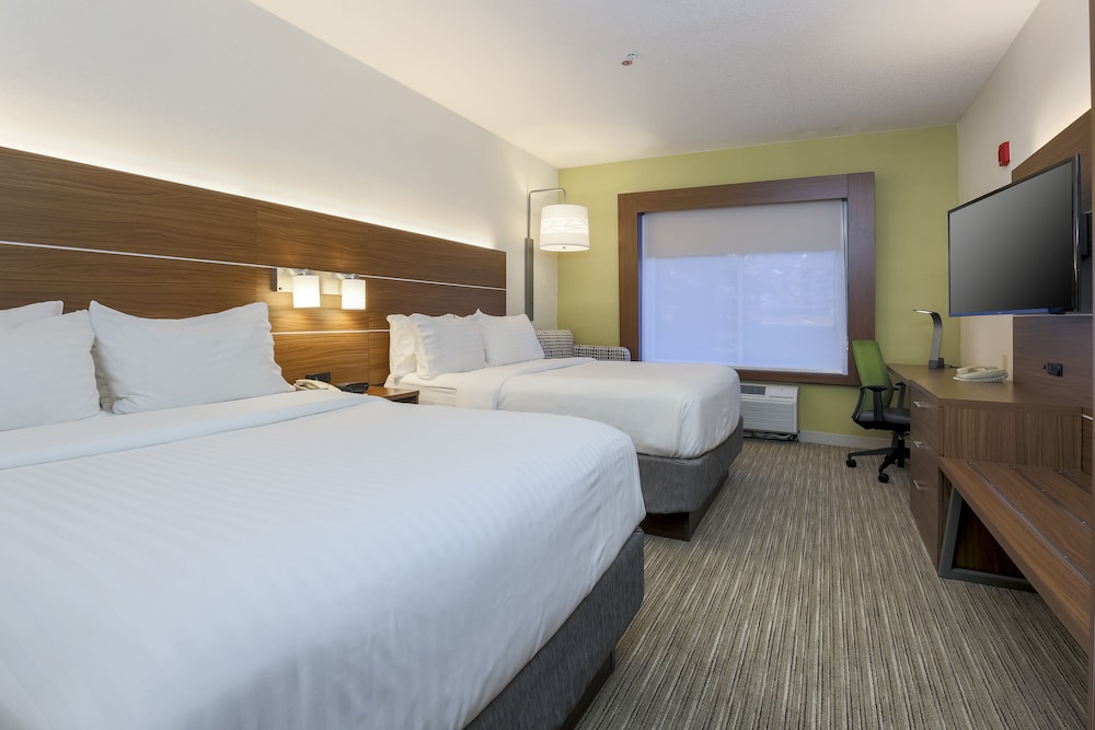 Holiday Inn Express Irondequoit 17/65