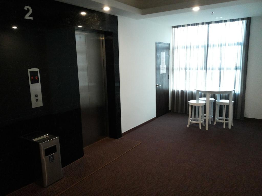 Eminent Hotel 5/26