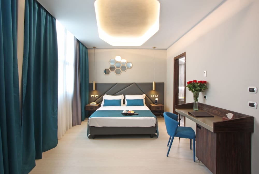 The Hive Hotel 16/50
